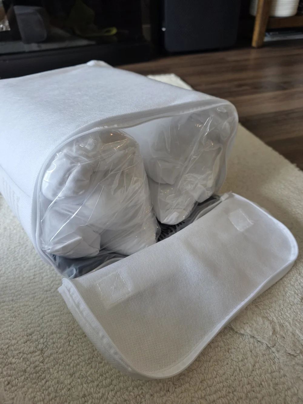 Velvet Decorative Pillowcases With Pillow Inserts - Set Of 2